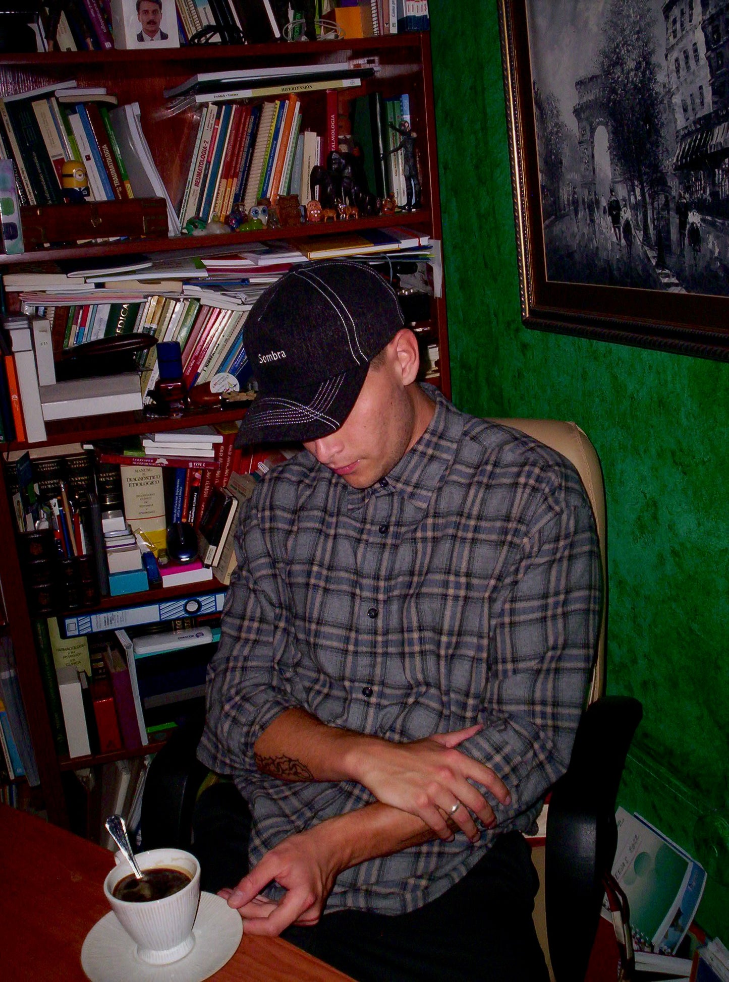 Gaze Allé's grey denim cap