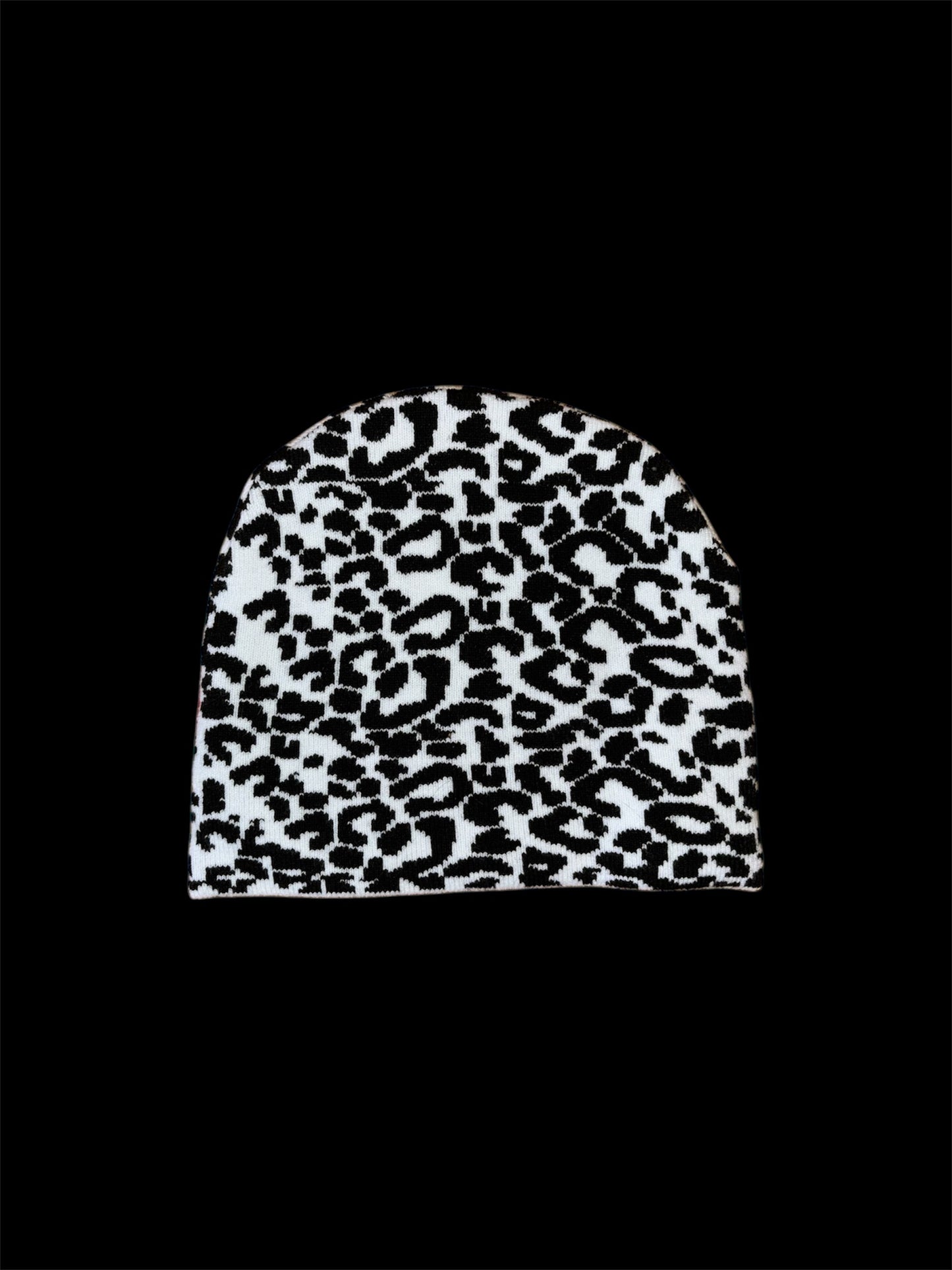 Beanie white leopard