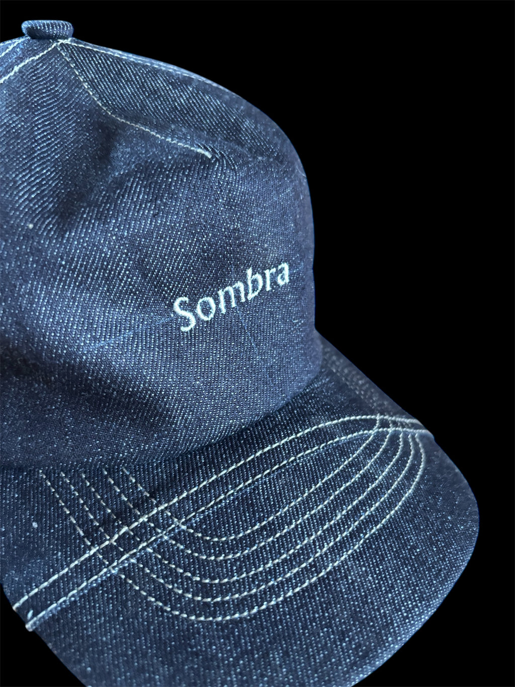 Gaze Allé's deep indigo cap